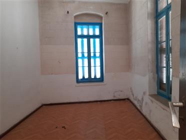 Sitia: Ground floor house located just 70meters from the sea.