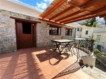 A very attractive maisonette with a separate guest maisonnette house just 3km from Tholos beach in K