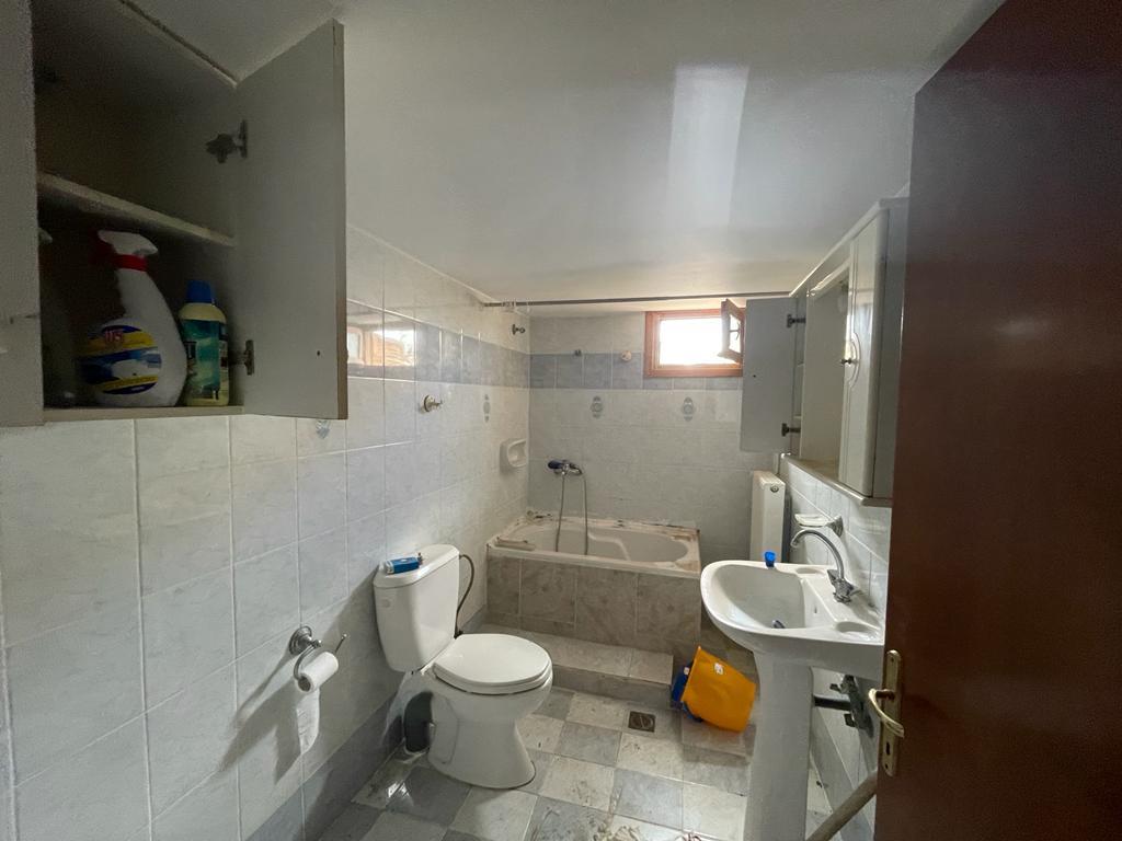 Makry Gialos  Independent house of 80m2 on a plot of 512m2.