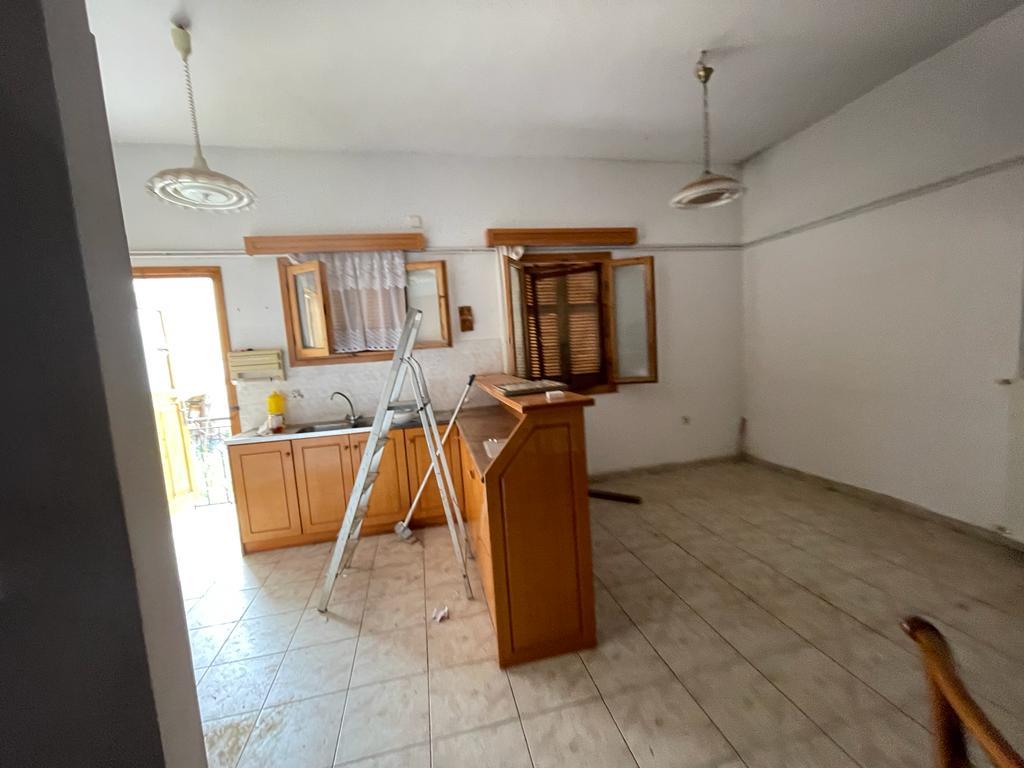 Makry Gialos  Independent house of 80m2 on a plot of 512m2.