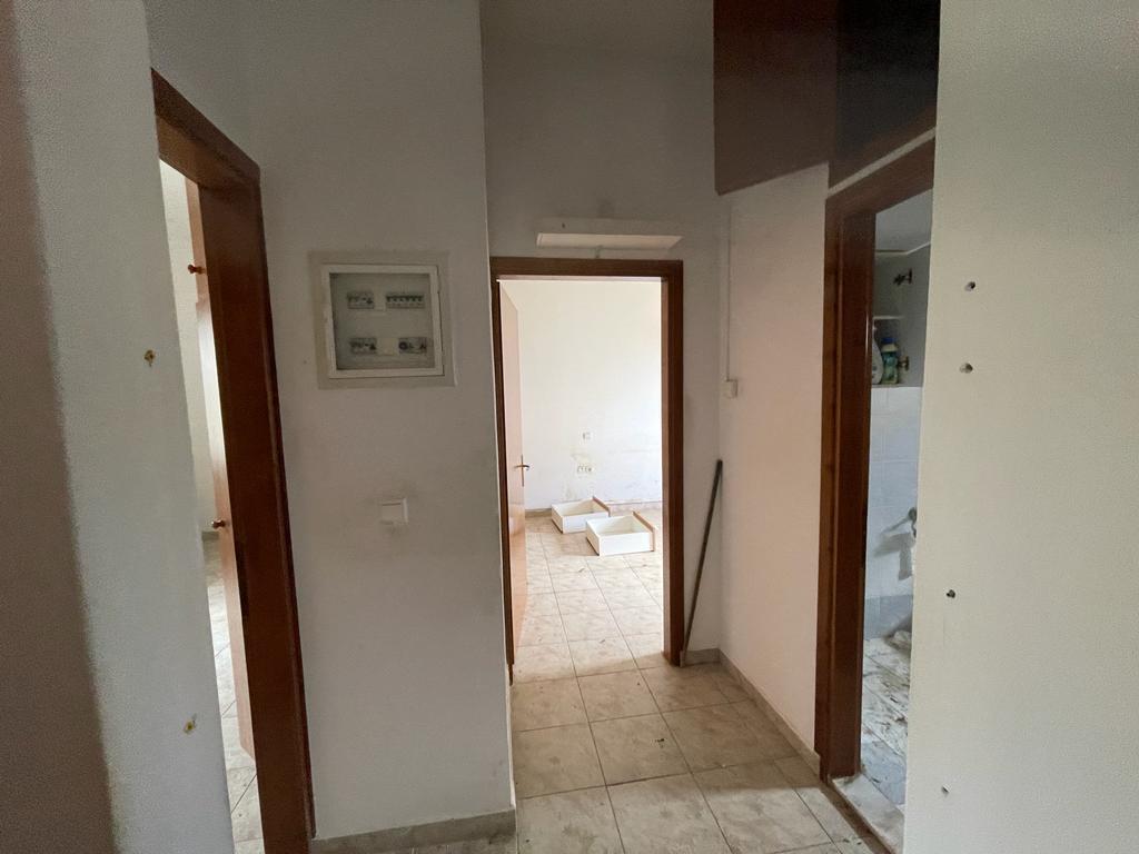 Makry Gialos  Independent house of 80m2 on a plot of 512m2.