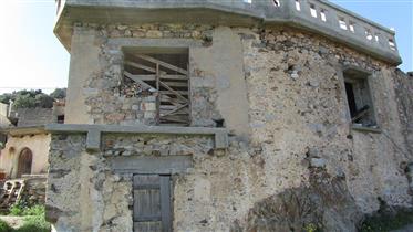 Vrisses- Agios Nikolaos: Oude traditionele Kretenzische residentie van 100 m², 10 km van het dichts