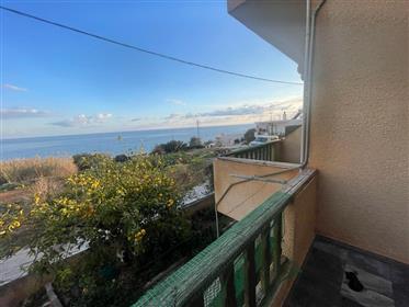 Appartamento a soli 100 metri dal mare con vista sul mare a Makry Gialos, nel sud-est di Creta.