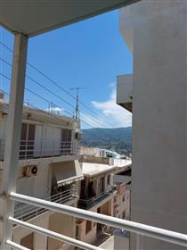 Appartement au premier étage avec vue sur la mer à Sitia, Crète orientale.