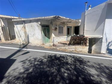 Dom len 7 km od mora v Agios Stefanos, Makry Gialos, juhovýchodná Kréta.
