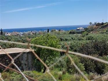 Makrigialos:  Plot of land just 400meters from the sea.