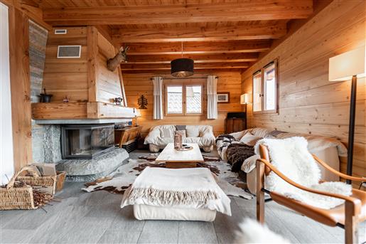 Magnificent ski in / ski out chalet at the foot of the Bettex gondola with breathtaking views of the