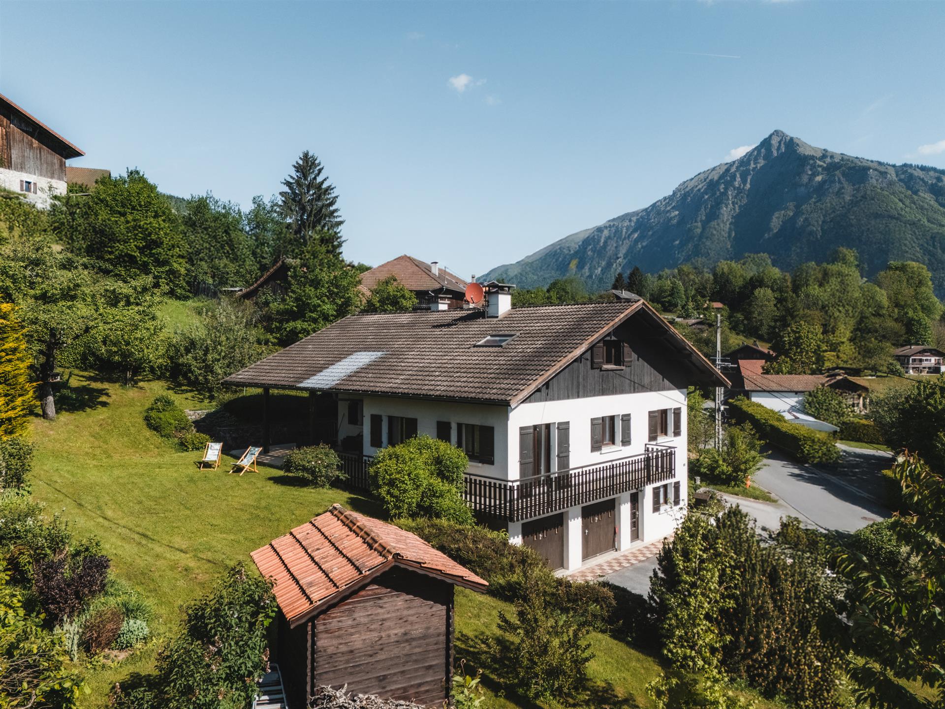 Chalet in good condition with many assets.