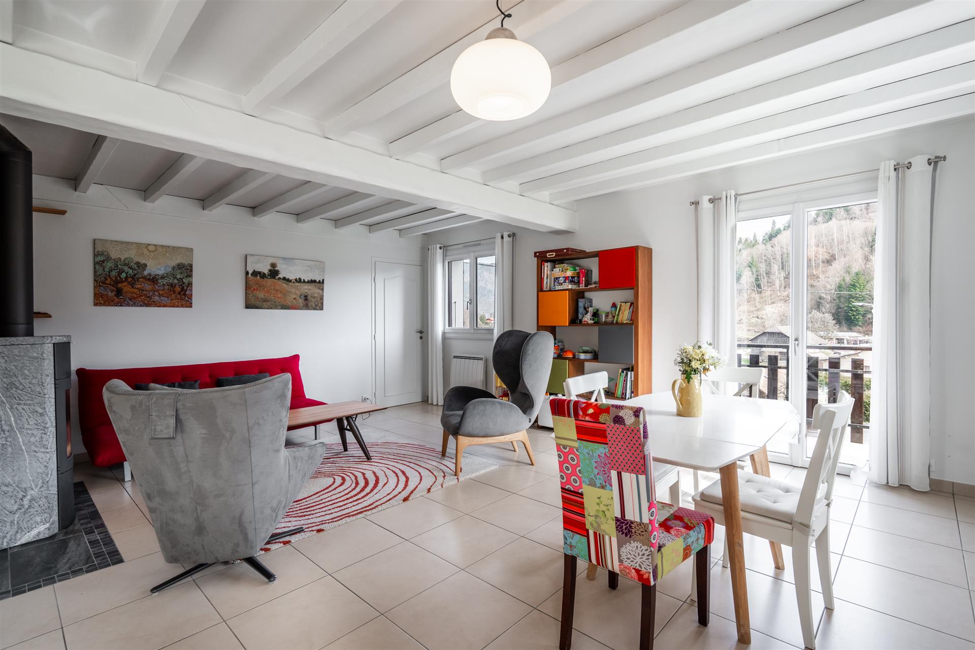 Chalet in good condition with many assets.