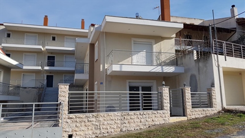 Detached house 118 m² in the suburbs of Thessaloniki
