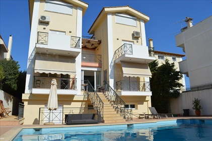 Villa 470 m² in Athens