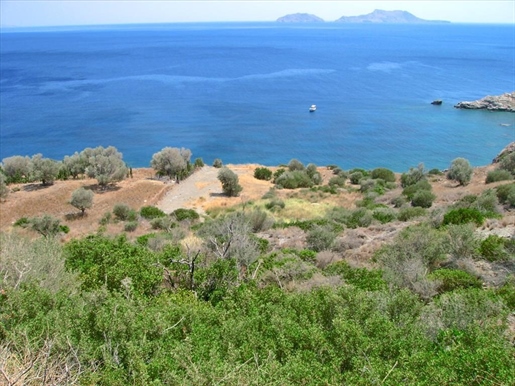 Terrain de 4150 m² en Crète