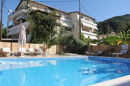 Hotel 840 m² in Ionian Islands