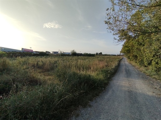 Land 5595 m² in the suburbs of Thessaloniki