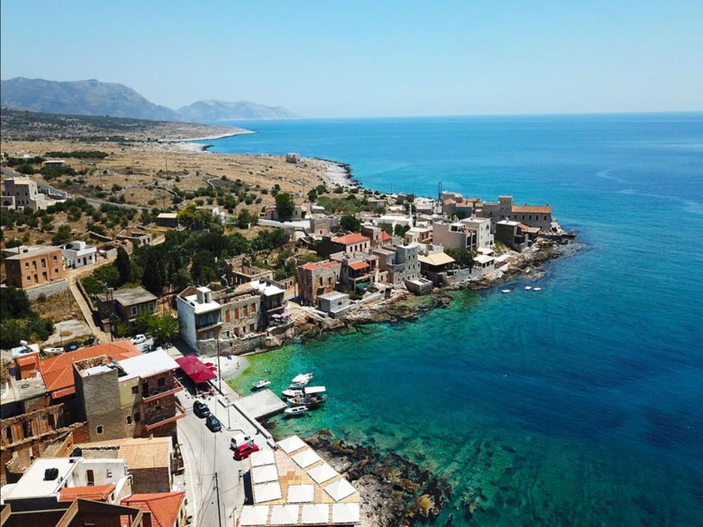 Hotel 2577 m² Western Peloponnese
