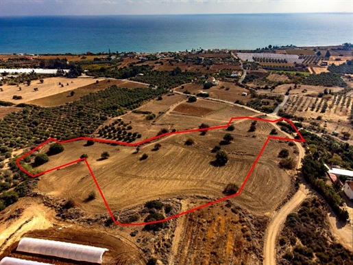 Land 16389 m² Larnaka