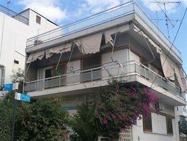 Building 170 m² in Athens