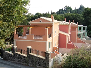 Detached house 440 m² in Corfu