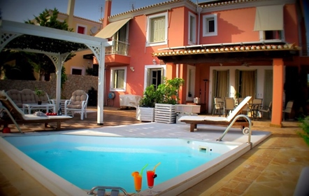 Villa 306 m² im östlichen Peloponnes