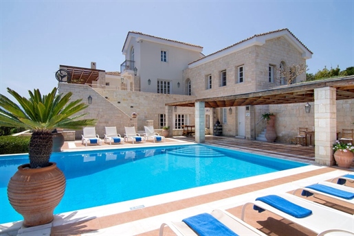 Villa 1200 m² en Crète