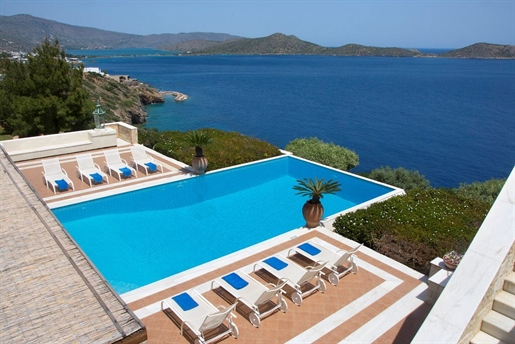 Villa 1200 m² in Crete