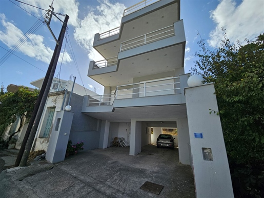 Maisonnette 138 m² en Crète