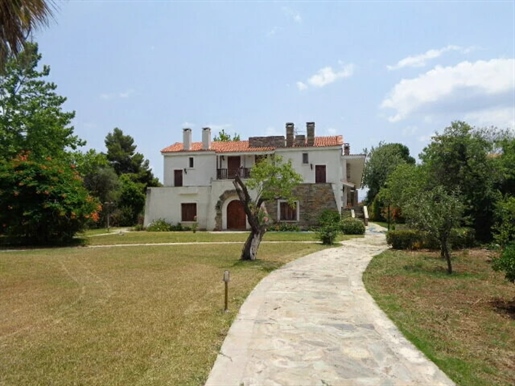 Villa 570 m² on the Euboea island