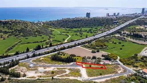 Terrain 840 m² Limassol