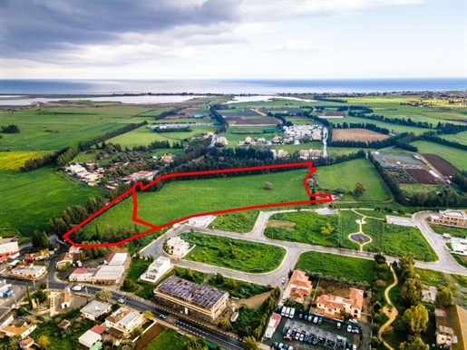Terrein 36999 m² Larnaka