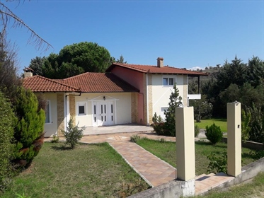Freistehendes Haus 185 m² in den Vororten von Thessaloniki