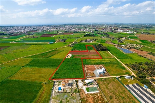 Terrein 22916 m² Larnaka