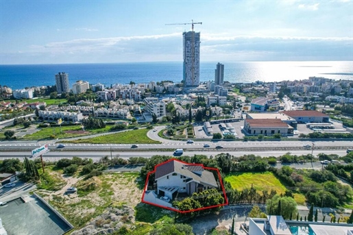 Detached house 322 m² Limassol