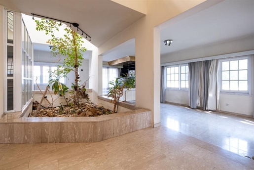 Detached house 350 m² Nicosia