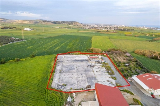 Land 9635 m² Larnaka
