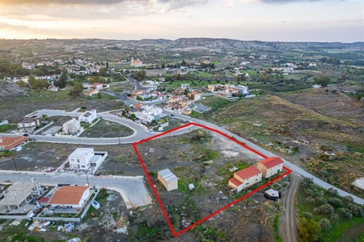 Land 6689 m² Nicosia