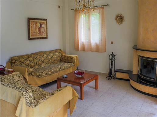 Villa von 182 m² im Osten des Peloponnes
