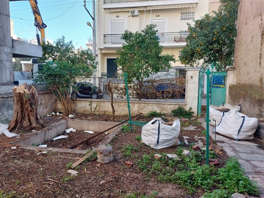 Terrain 180 m² à Athènes
