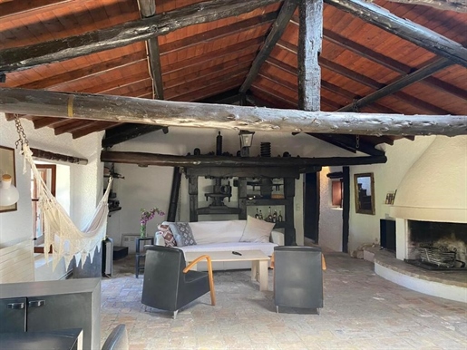 Einfamilienhaus von 200 m² in Korfu