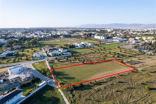Terrain 4701 m² à Nicosie