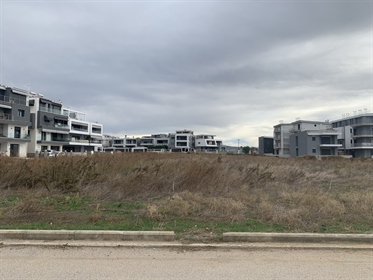 Terrain de 2385 m² dans la banlieue de Thessalonique