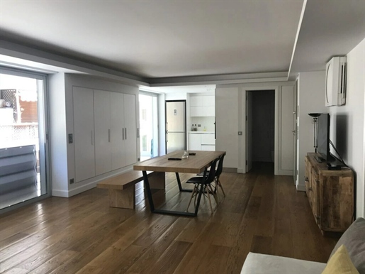 Flat 88 m² in Athens