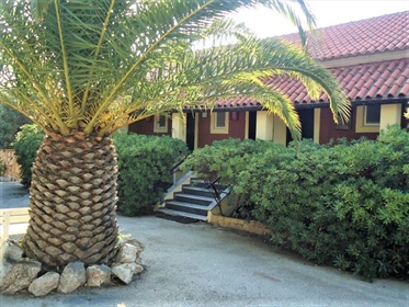 Хотел 700 m² в Корфу