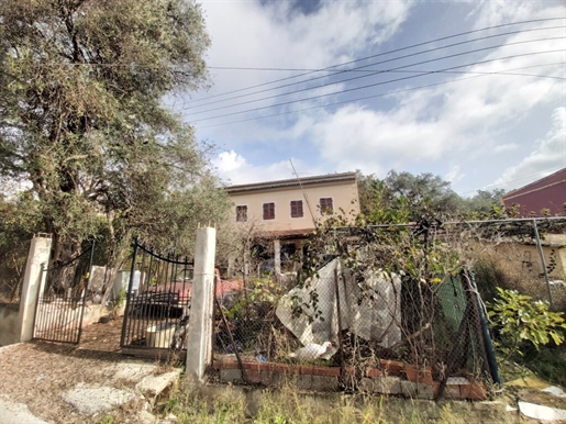 Самостоятелна къща от 150 м² в Корфу