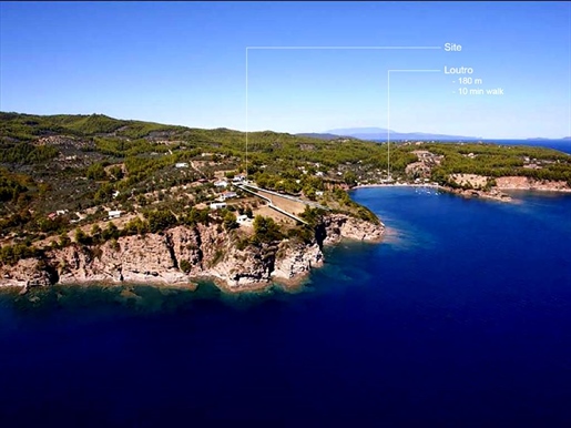 Land van 4046 m² in Evia