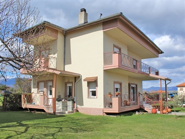 Einfamilienhaus von 222 m² in Olympiaki Akti
