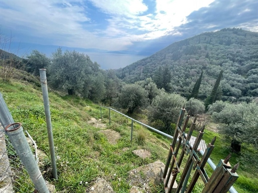 Pozemok 1700 m² Korfu