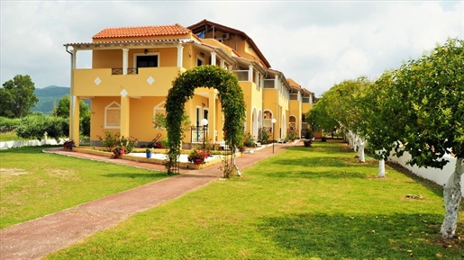 Hotel 1000 m² in Corfu