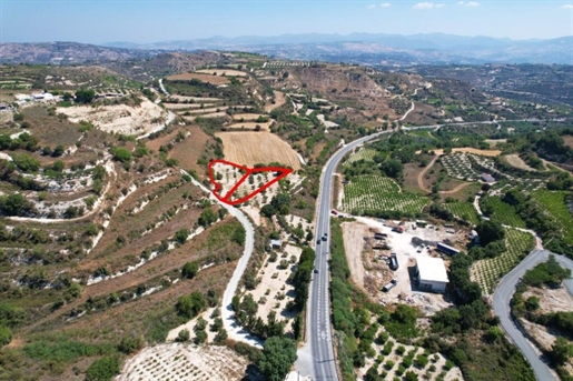 Terrain 3271 m² Paphos