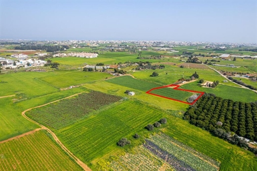 Terrein 3303 m² Agia Napa
