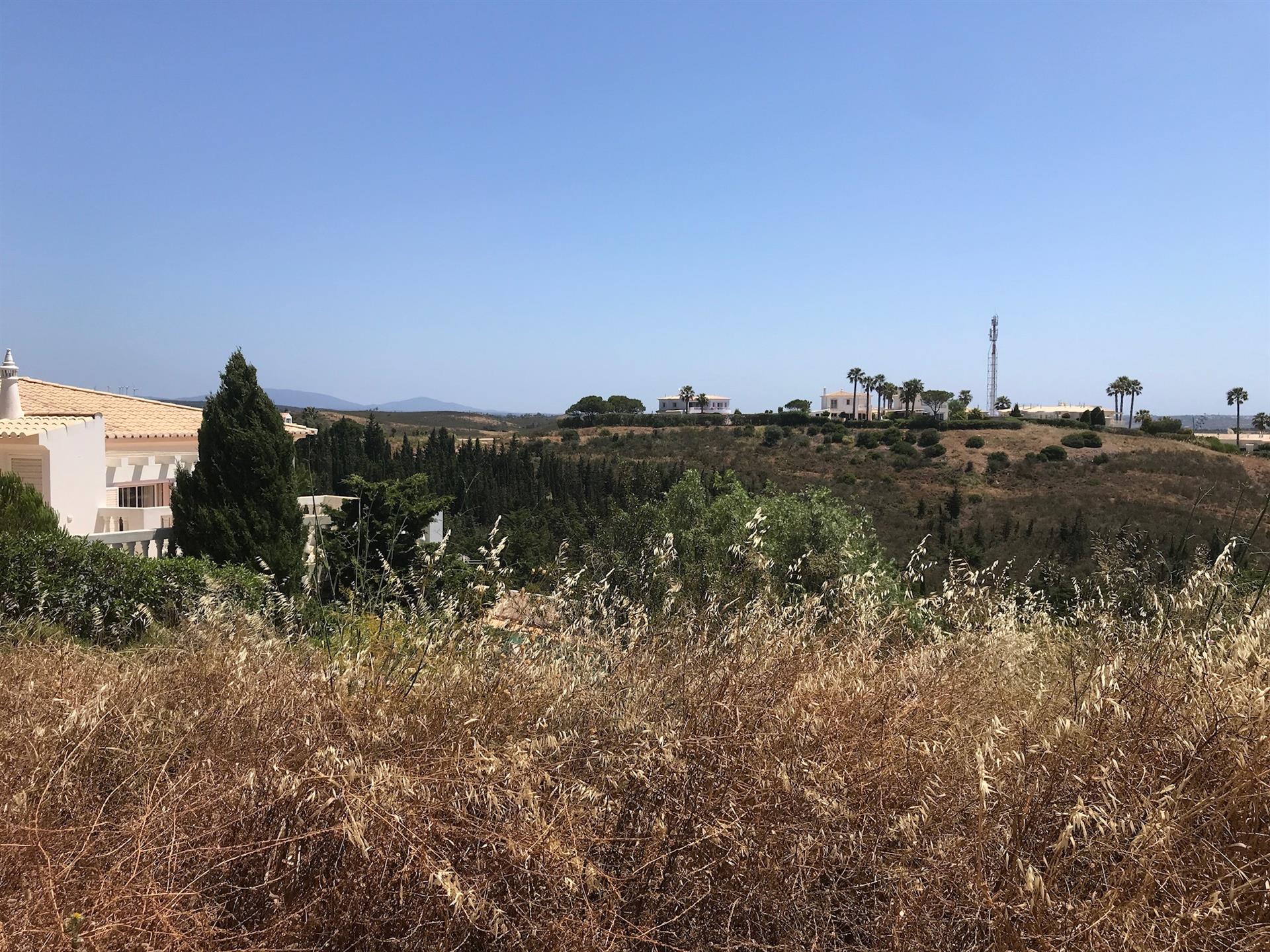 Espectacular lote de terreno no Parque da Floresta